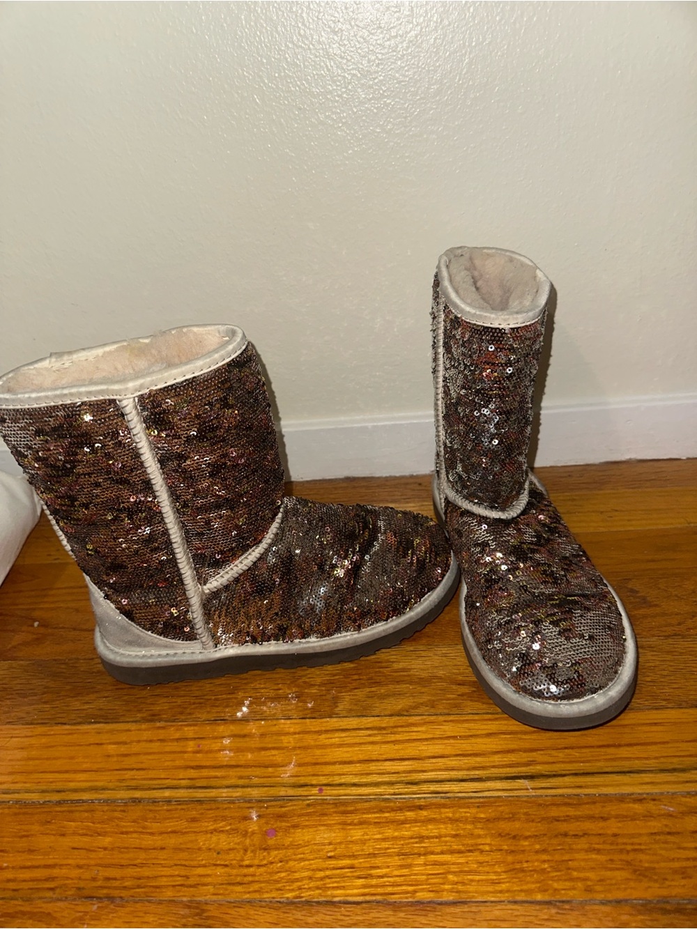 UGG Sequin Winter Boots in Brown & Silver - Picture 9 of 9